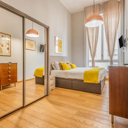 4 Pax Luxury Duomo San Babila Milaan