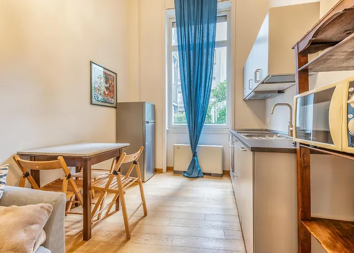 4 Pax Luxury Duomo San Babila *