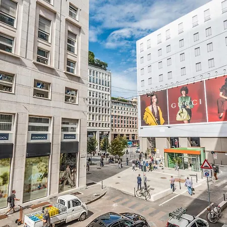 4 Pax Luxury Duomo San Babila Apartmán *